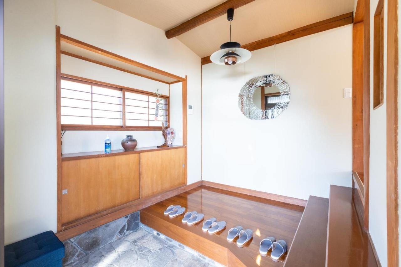 Keiko's Oceanfront Villa: Exclusive Luxury with Panoramic Sea Views Fukuoka  Exterior photo